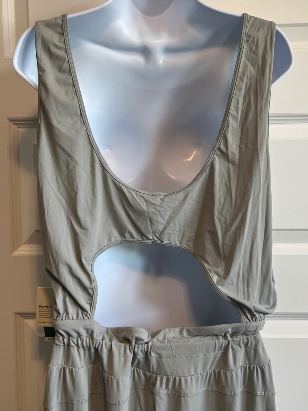 HALARA Jumpsuit Harem Leg Open Back XL NWT - Picture 4 of 15